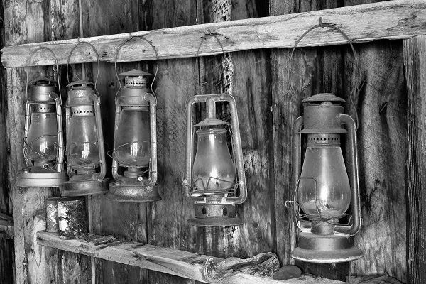 Jones, Adam 아티스트의 Antique lanterns-Bodie State Historic Park viewed through window-California작품입니다.